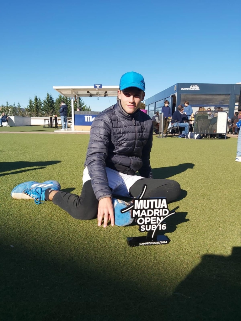 Nicolas-Bellas-campeon-del-Mutua-Madrid-Open-Sub-16-en-Madrid-3-scaled