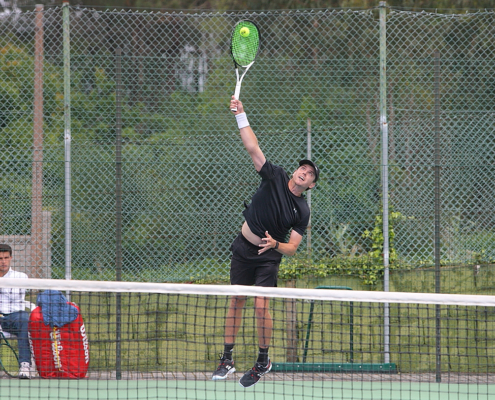 Cade Birrel (medios)