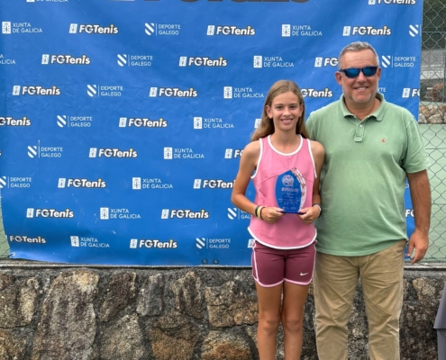 Campeona Infantil Femenina 2ª - Elena Escribano González